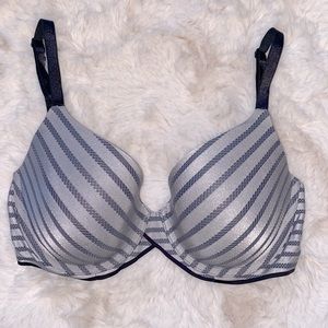 Victoria's Secret T-shirt Bra Uplift Semi Demi 